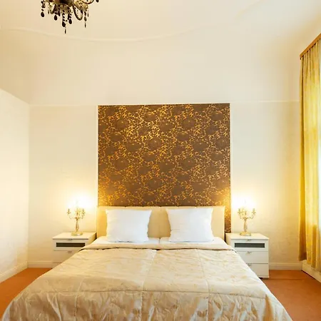 Dahlem Guest house